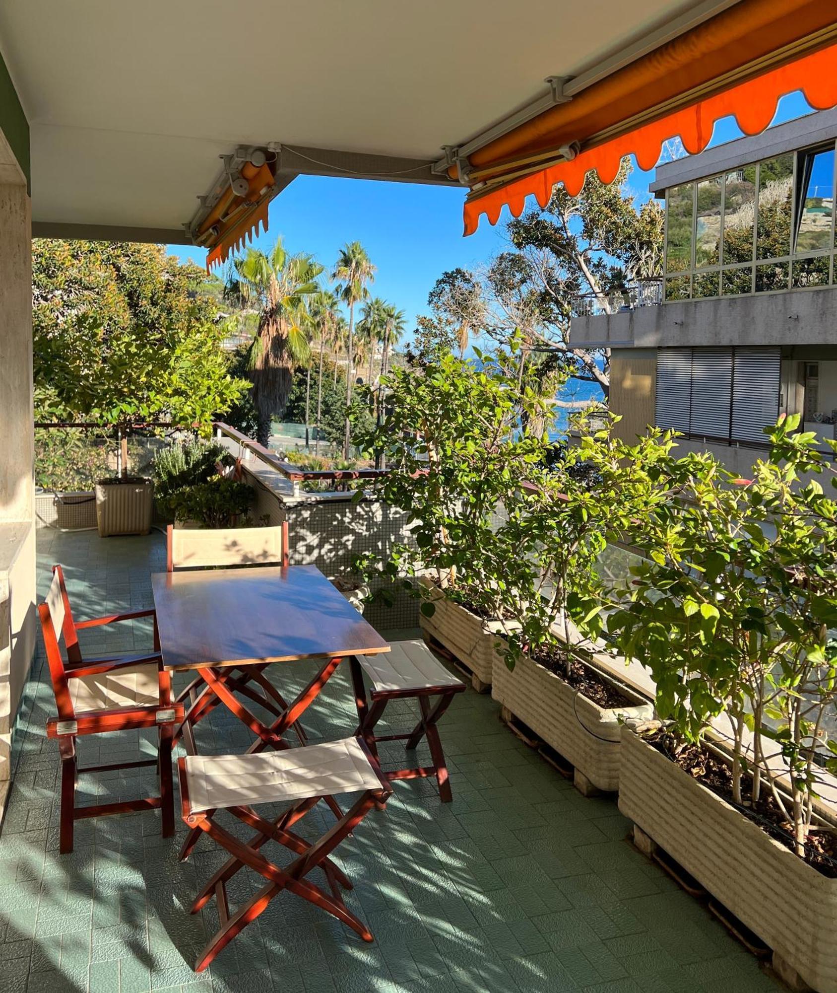 Tre Ponti Beach Apartment - Terrazzo Vista Mare San Remo Kültér fotó